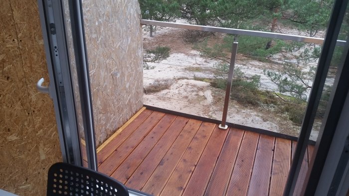 Studio czteroosobowe małe z balkonem