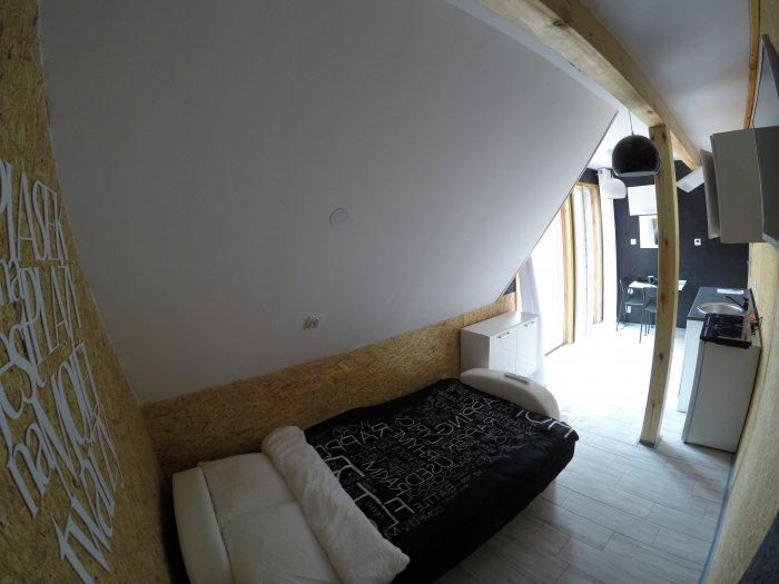 Studio dwuosobowe z balkonem. 